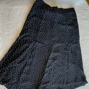 ANN TAYLOR LOFT - LONG/MID-KNEE SKIT - SIZE 4